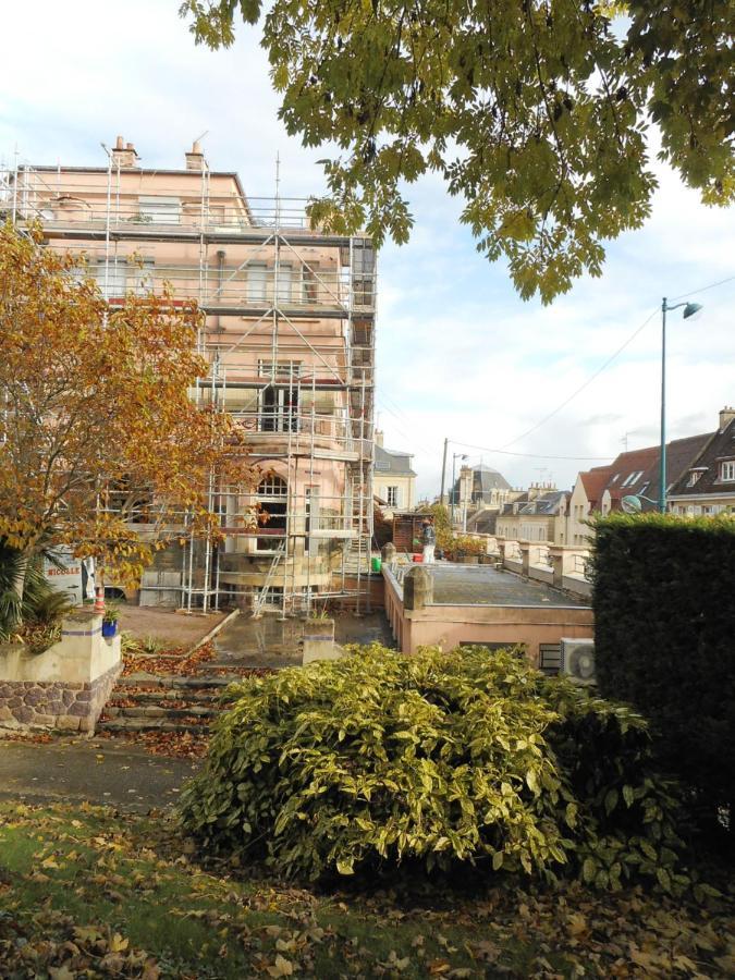 Villa Helianthe Caen Exterior photo